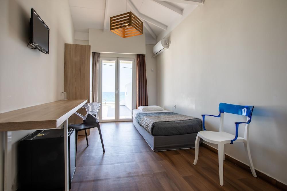 Arkadianos Aparthotel Agios Sostis  Esterno foto