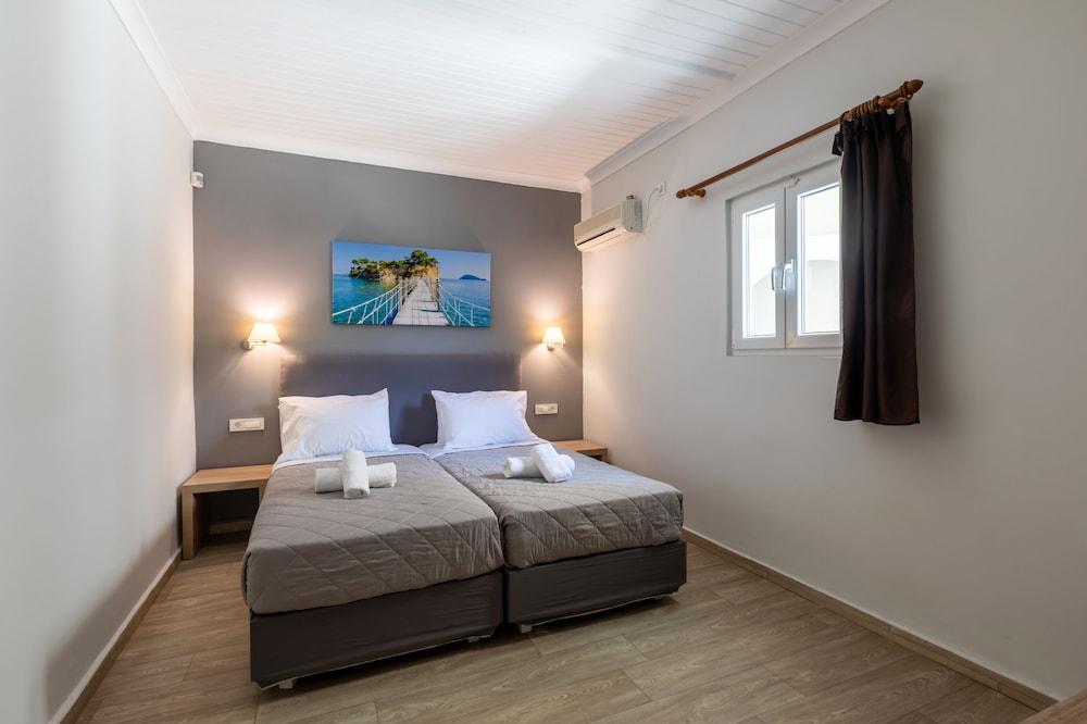 Arkadianos Aparthotel Agios Sostis  Esterno foto